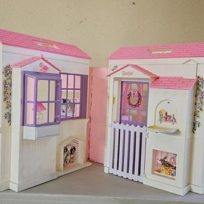 Vintage Barbie Folding Pretty House w Accessories