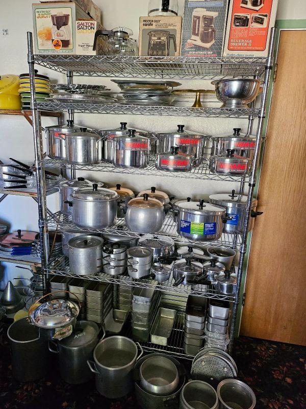 San Pablo Moving Out Sale