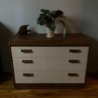 Palliser Chest Of Drawers 