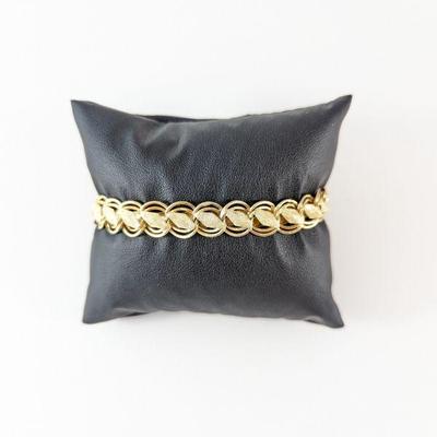 14k Gold Italy Textured Link Bracelet