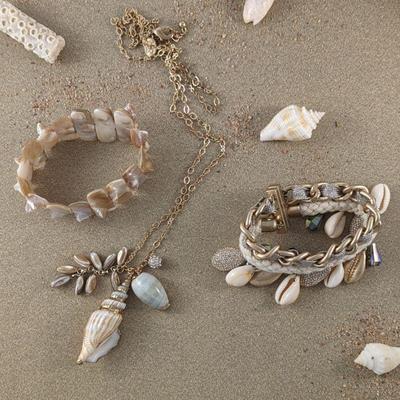 Tommy Bahama Gold Tone Mother of Pearl Shell Necklace, Decorative Shell & Rope Bracelet & Freshwater Shell Bracelet