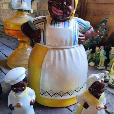 Mid-century mammy cookie jar +salt and pepper set