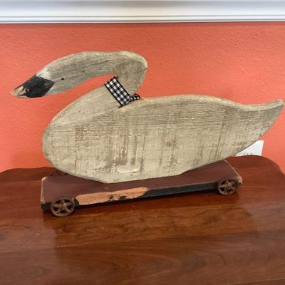 Goose on rolling carrt