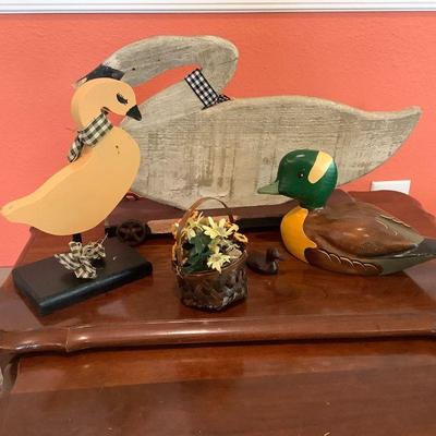 Duck decoy and decor