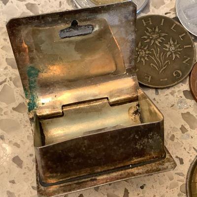Tiny vintage elephant pill box
