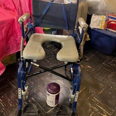 Invacare brand Foldable roll over toilet commode shower char on WHeels
Mariner Model Perfect Cond SANITIZED  ONLY $50