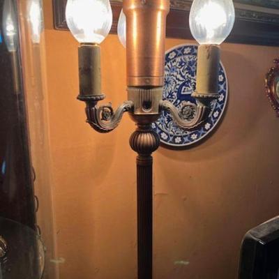 Vtg Metal Floor Lamp with 3 lights
