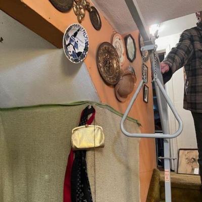 Trapeze Bed Pullup Easily attaches to Head Board ONLY $20
Heavy Duty