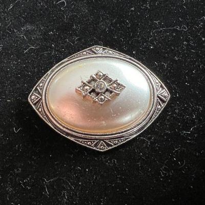 Vintage Avon Brooch