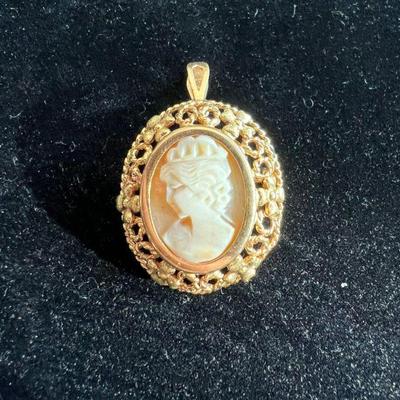 Coretto 18k Yellow Gold Set Italian Cameo Pendant Or Brooch