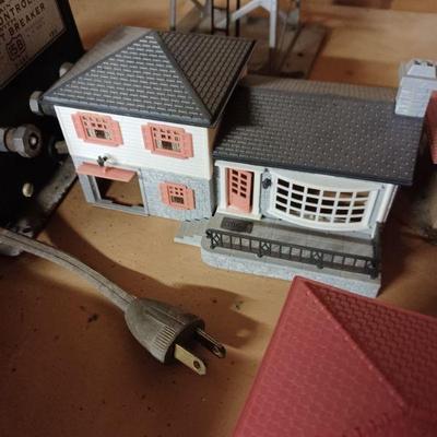 House 8.00