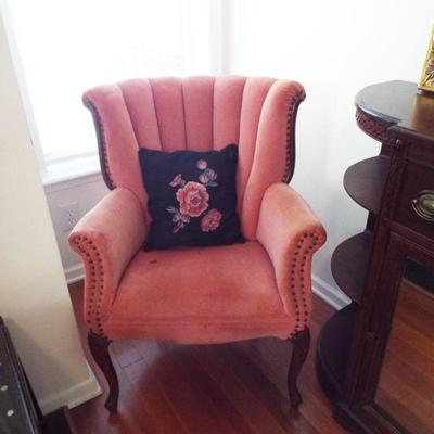 FLAMINGO PINK CHANNEL TUFTED 
ARMCHAIR
