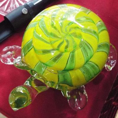 NEWER ART GLASS TURTLE
