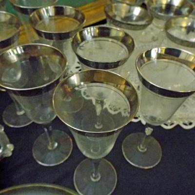 SILVER RIMMED AND EMBOSSED ART DECO STEMWARE
