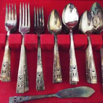 COMMUNITY CORONATION PLATE FLATWARE