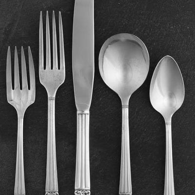 COMMUNITY CORONATION PLATE FLATWARE