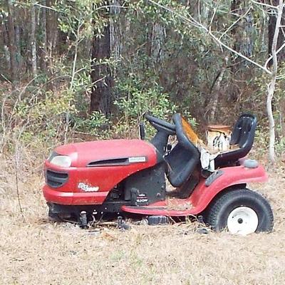 BROKEN DOWN OLD MOWER
