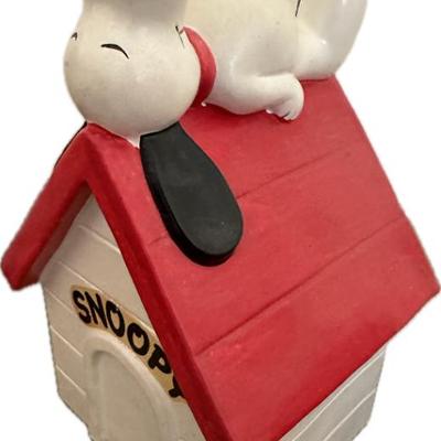 Vintage 1970â€™s Snoopy bank