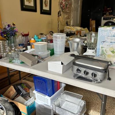 Like new blender, panini maker, vases, etc
