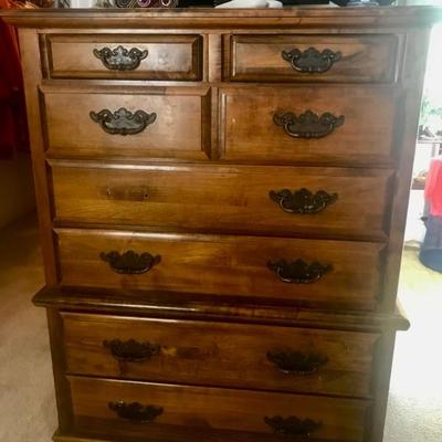 chest of drawers $110
39 X 18 X 59