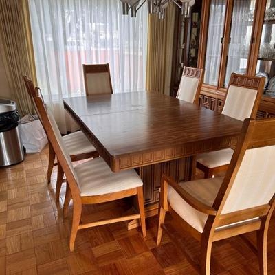 Mcm dining table by  Penthouse 