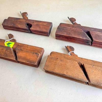 (lot) Wood Planes: 3 complex molding, and 1 hollow, various makers, Fair/Good