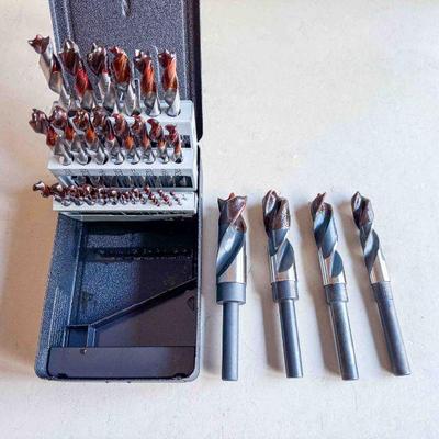 Lee Valley 29 HSS bit Brad Point set 1/16â€ to 1/2â€, and 4 bit 5/8â€ to 1â€ brad point set, both NOS