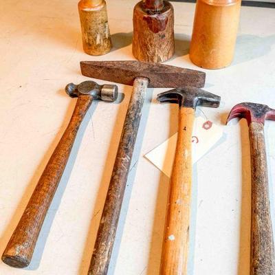 (lot) (3) hammers, (3) mallets, (1) pick, Good