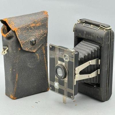 Kodak Jiffy Six-20 Camera & Case
