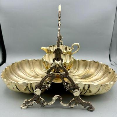 Victorian Style Clamshell Dessert Tray
