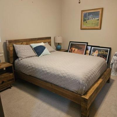 west Elm Queen Platform Bed 