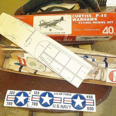 RC Curtiss P40 large model in box