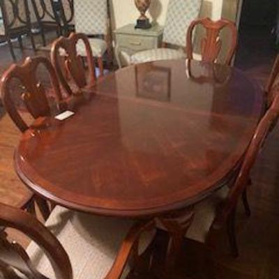 CHERRY TABLE AND 6 CHAIR - SCRATCH ON TABLE