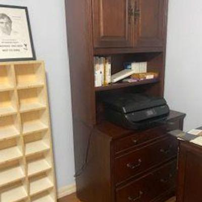 CHERRY STORAGE WITH BOOKSHELF HUTCH 2 PCS   THIS IS A SECOND UNIT