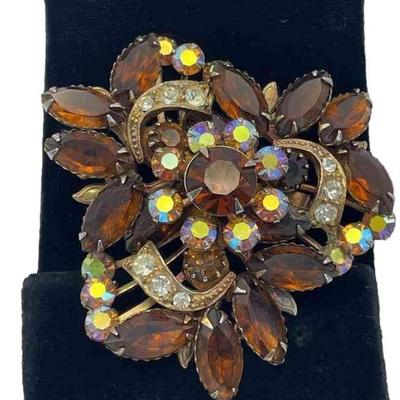 Vintage Jewelry Pin