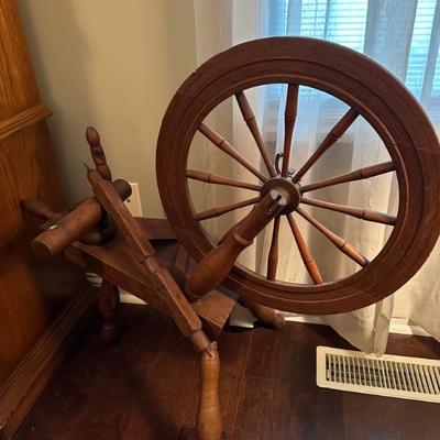 Small spinning wheel