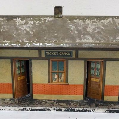 1204	IVES TRAIN TIN #114 RR STATION
