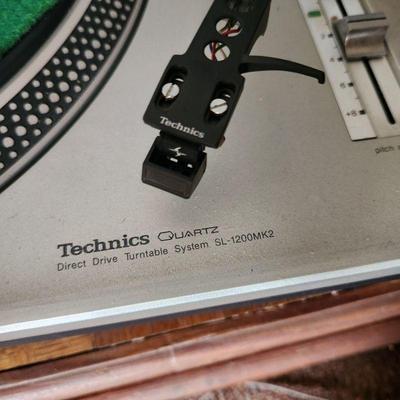 Technics SL-1200MK2 Turntable