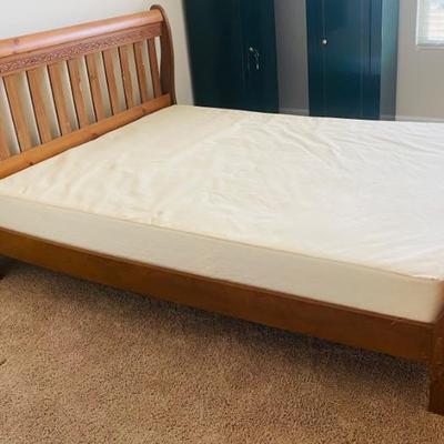 Full size sleigh bed