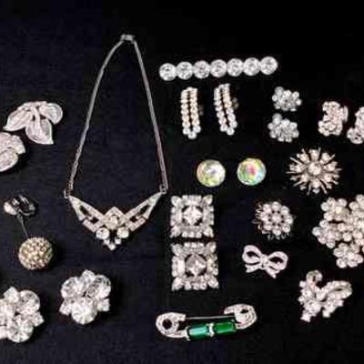 BIHY900 Vintage Rhinestone Jewelry	1 necklace, 9 pins/brooches, and 7 pairs of earrings.
