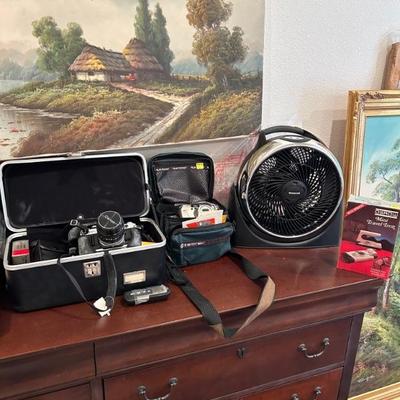 Camera equipment, canon 