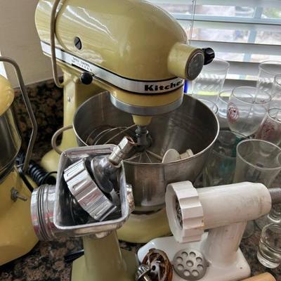 Kitchen aid and attachments