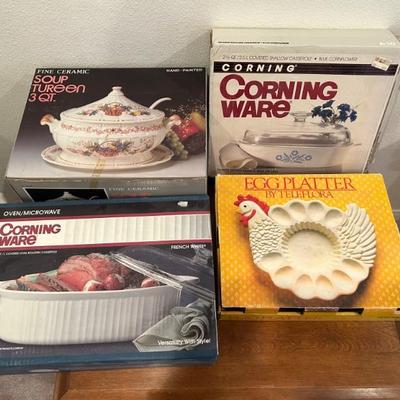 Kitchenware, Corningware, platters