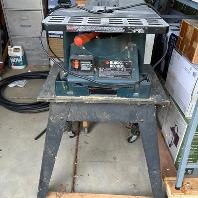 Black & Decker router table