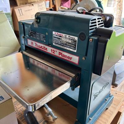 Makita 12â€ planer