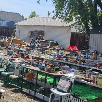 Yard sale photo in Kennewick, WA