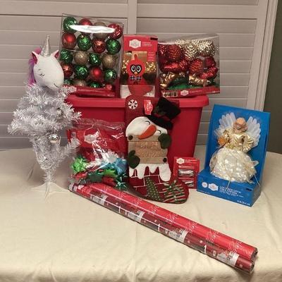 MSS048 Storage Bin Of Fabulous Christmas Decor & Gift Wrap New