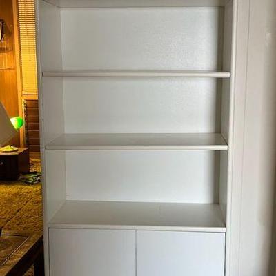 MSS207 Danish White Pressed Wood Shelf 