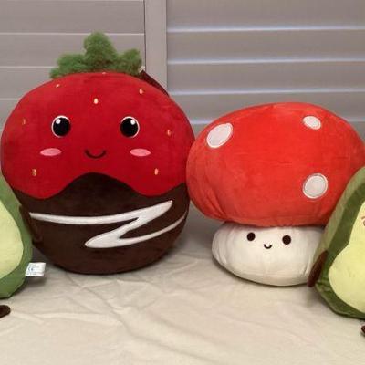 MSS211 Four Adorable Plushies New