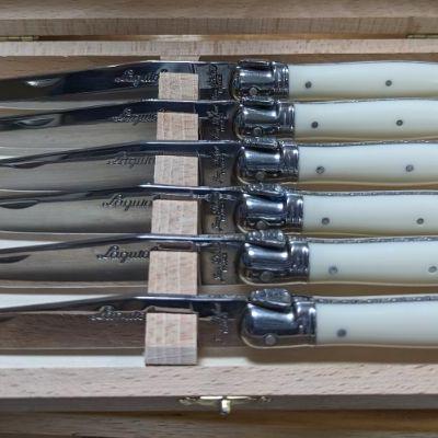 French set of steak knives